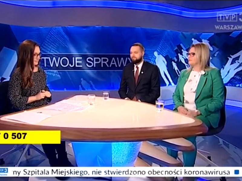 TVP 3 Warszawa: Program na temat decyzji radnych w sprawie muralu (VIDEO) 